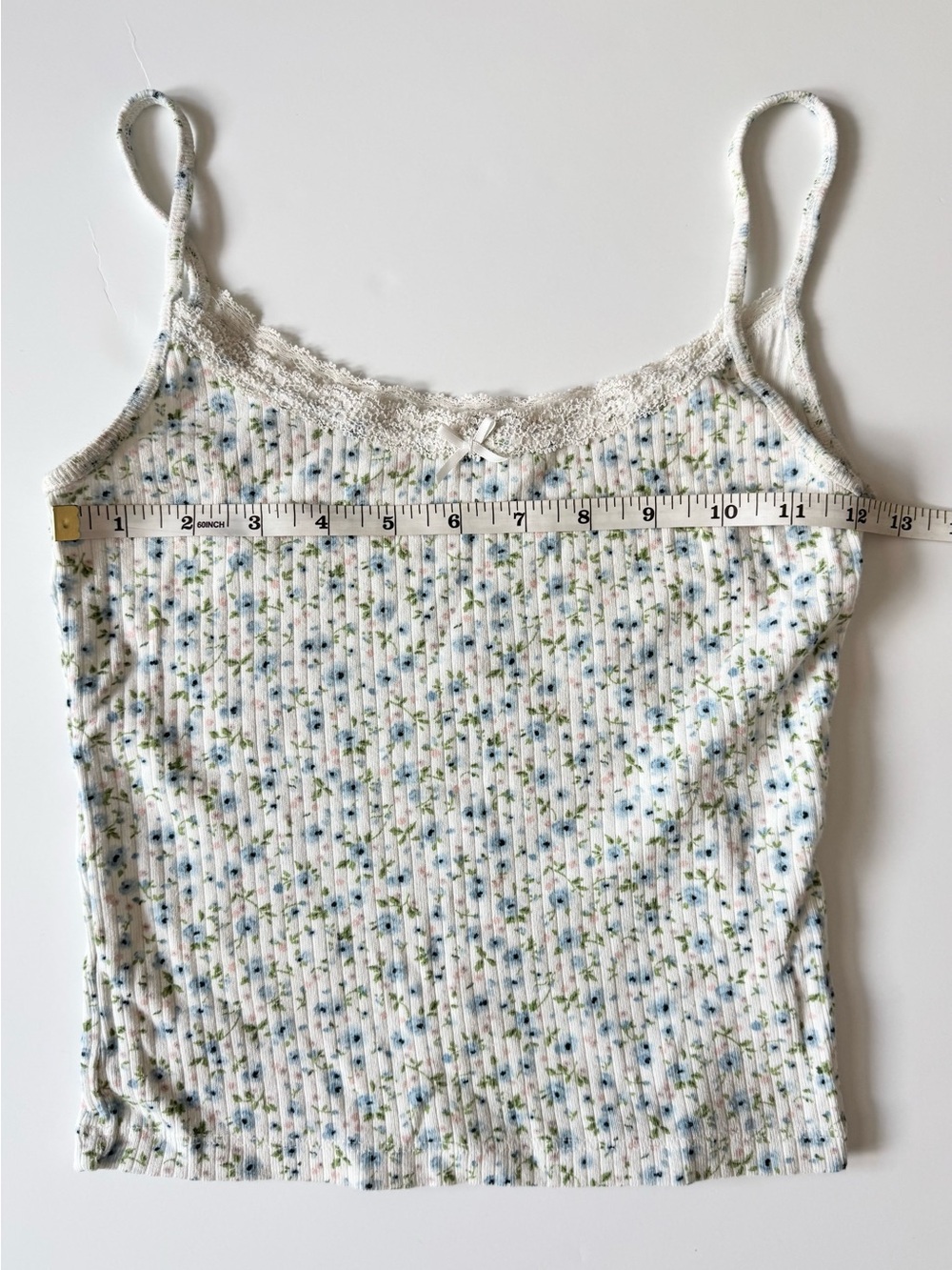 Brandy Melville John Galt Skylar Floral Lace Tank Top, White/Blue, Women’s Small - Picture 4 of 6